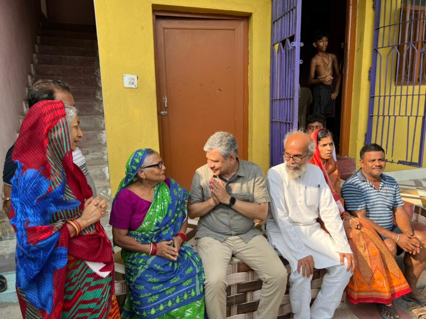 Ashwini Vaishnaw Expresses Gratitude To Locals During Visit To Bahanaga in Balasore Dist On Rath Yatra Day