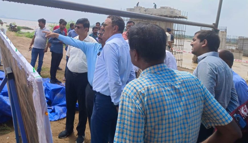 ECoR GM Inspects Vital Section Of Khurda Road Balangir Rail Project