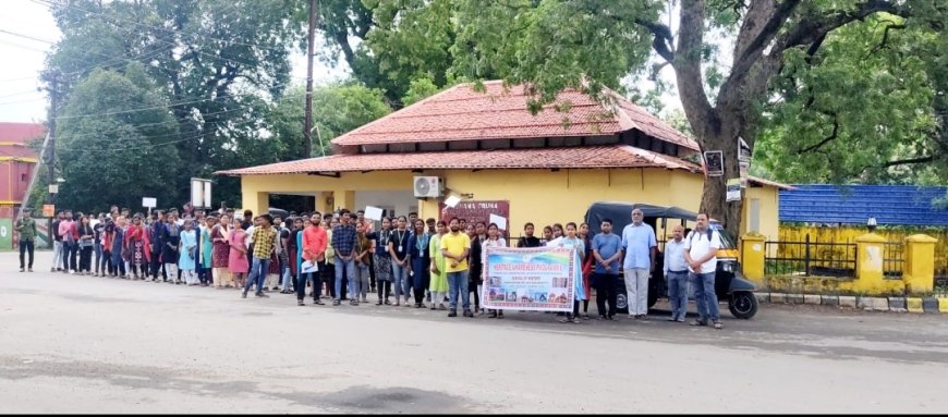 School of History, GMU & INTACH Organise Heritage Walk in Sambalpur